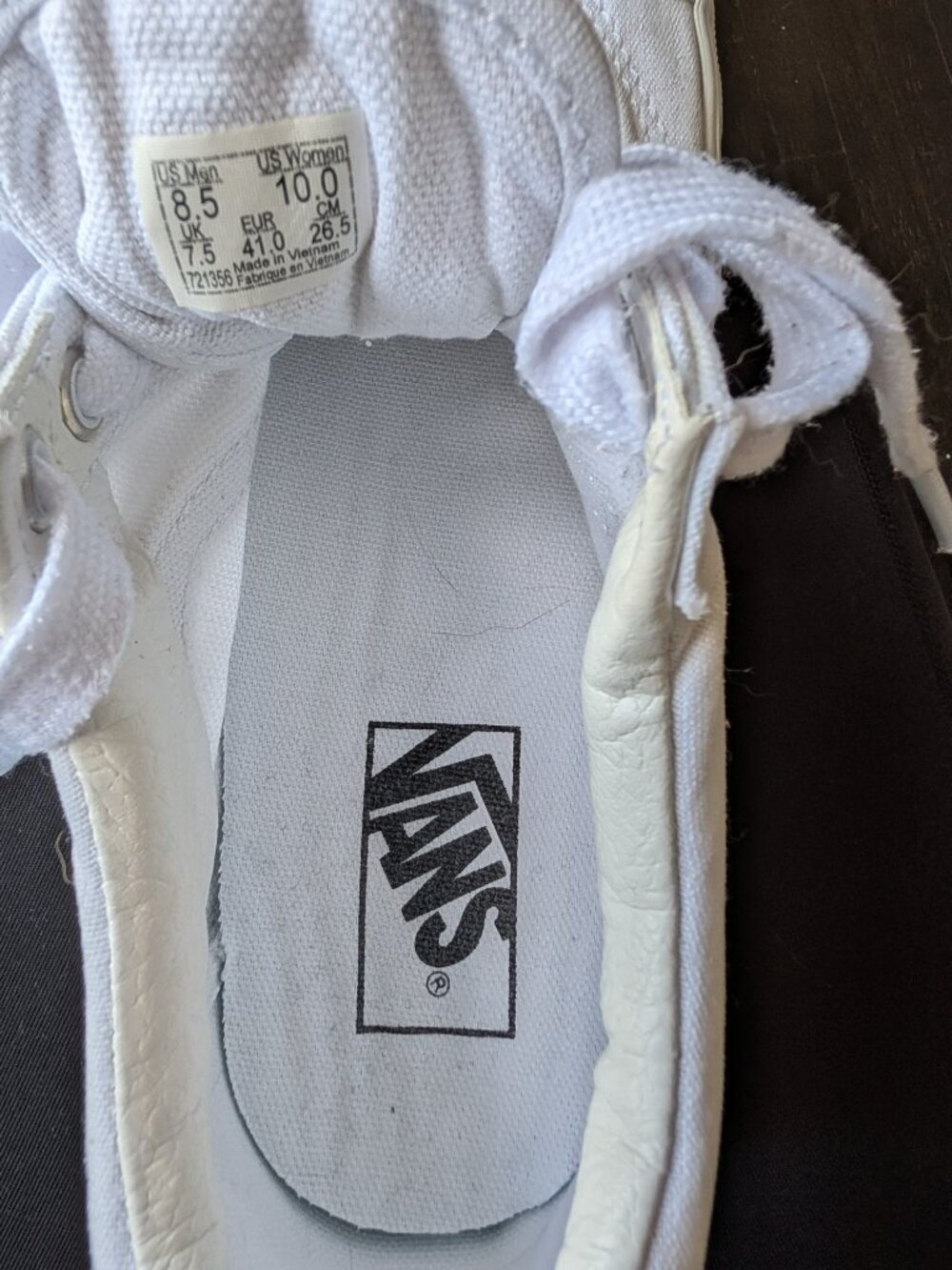 Vans True-White Low-Top Sneakers | Size 10 - Picture 5 of 5